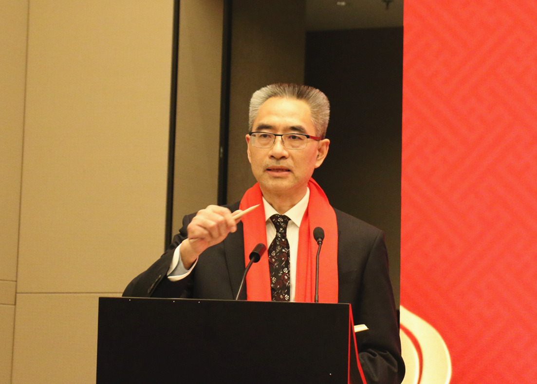 叶战平号召领导班子和全体干部职工,珍惜岗位,珍惜机会,为公司的发展